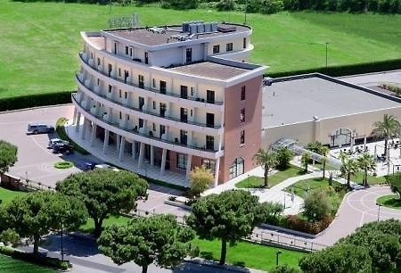 Gabri Park Hotel San Salvo Buitenkant foto